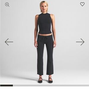 Skims Black Cotton Jersey Low Rise Crop Pants